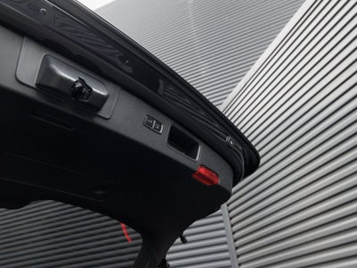 2026 Porsche Macan Macan T