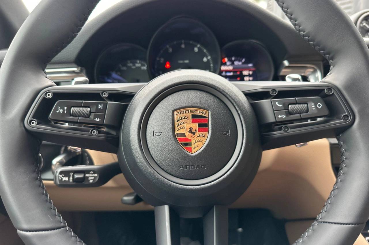 2026 Porsche Macan Macan