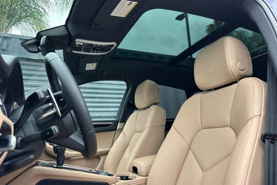 2026 Porsche Macan Macan