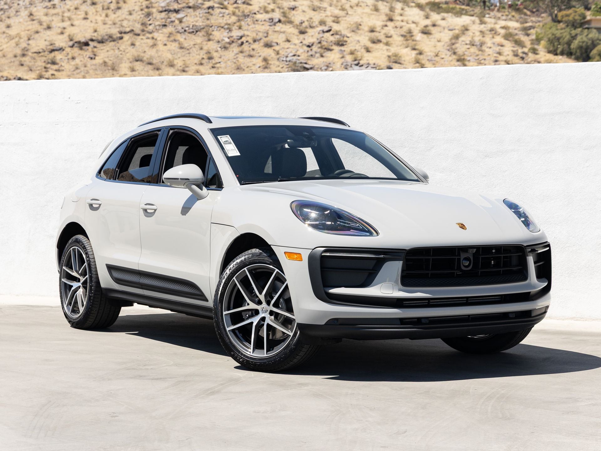 2026 Porsche Macan Base