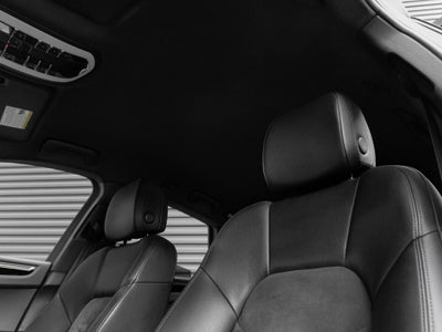 2019 Porsche Macan Macan