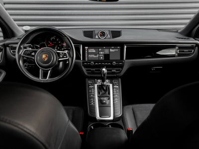 2019 Porsche Macan Macan