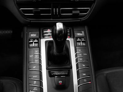 2019 Porsche Macan Macan