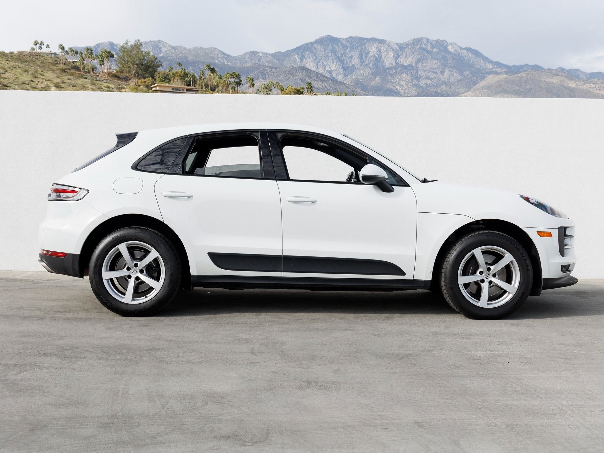 2019 Porsche Macan Macan