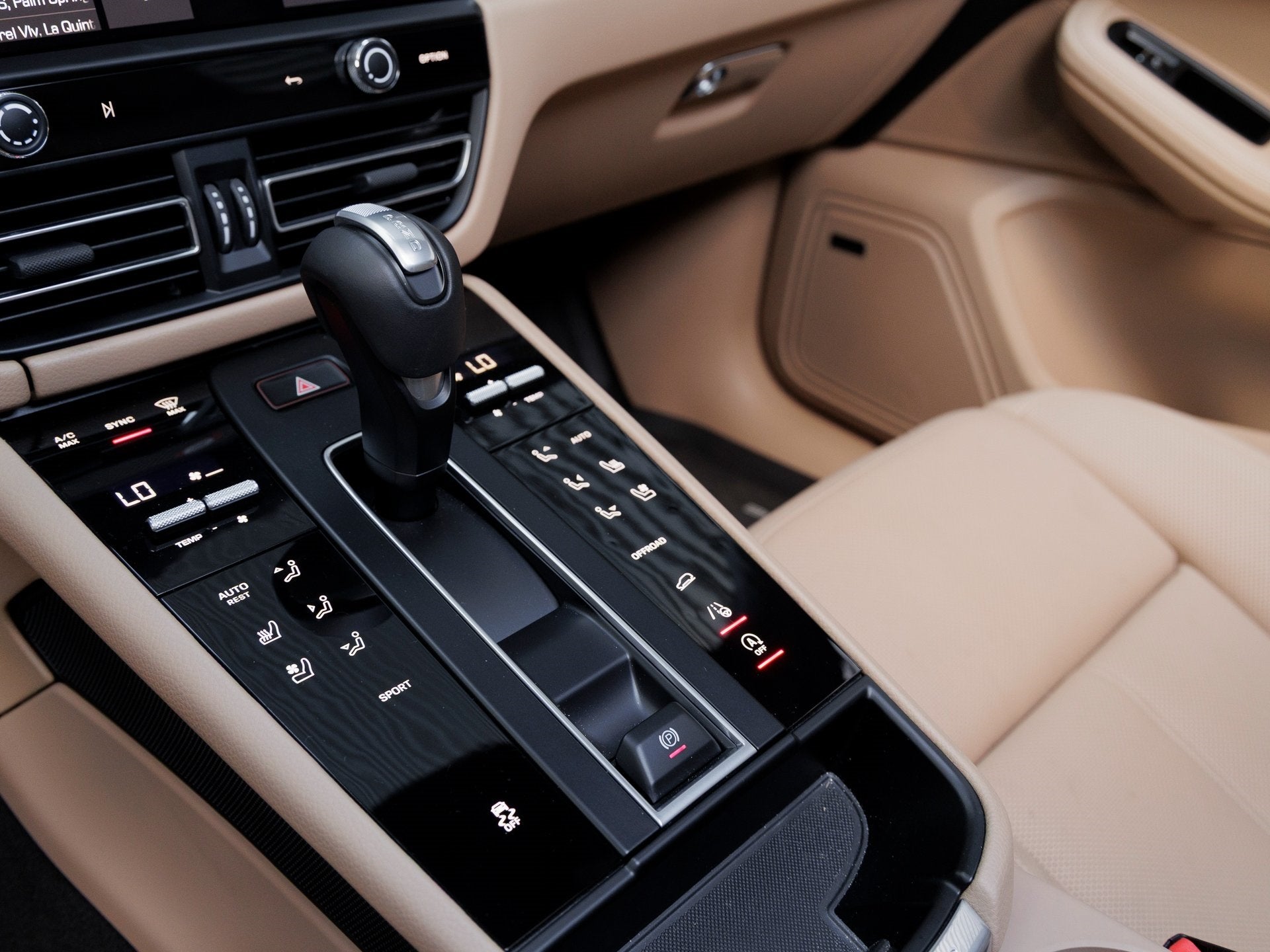 2025 Porsche Macan Macan