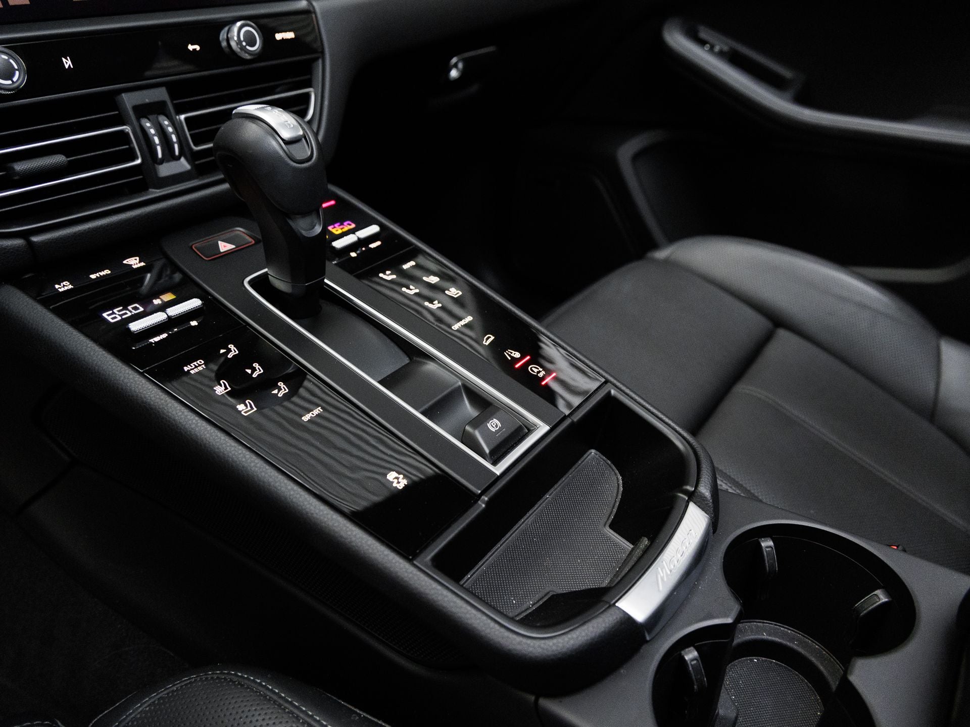 2025 Porsche Macan Macan