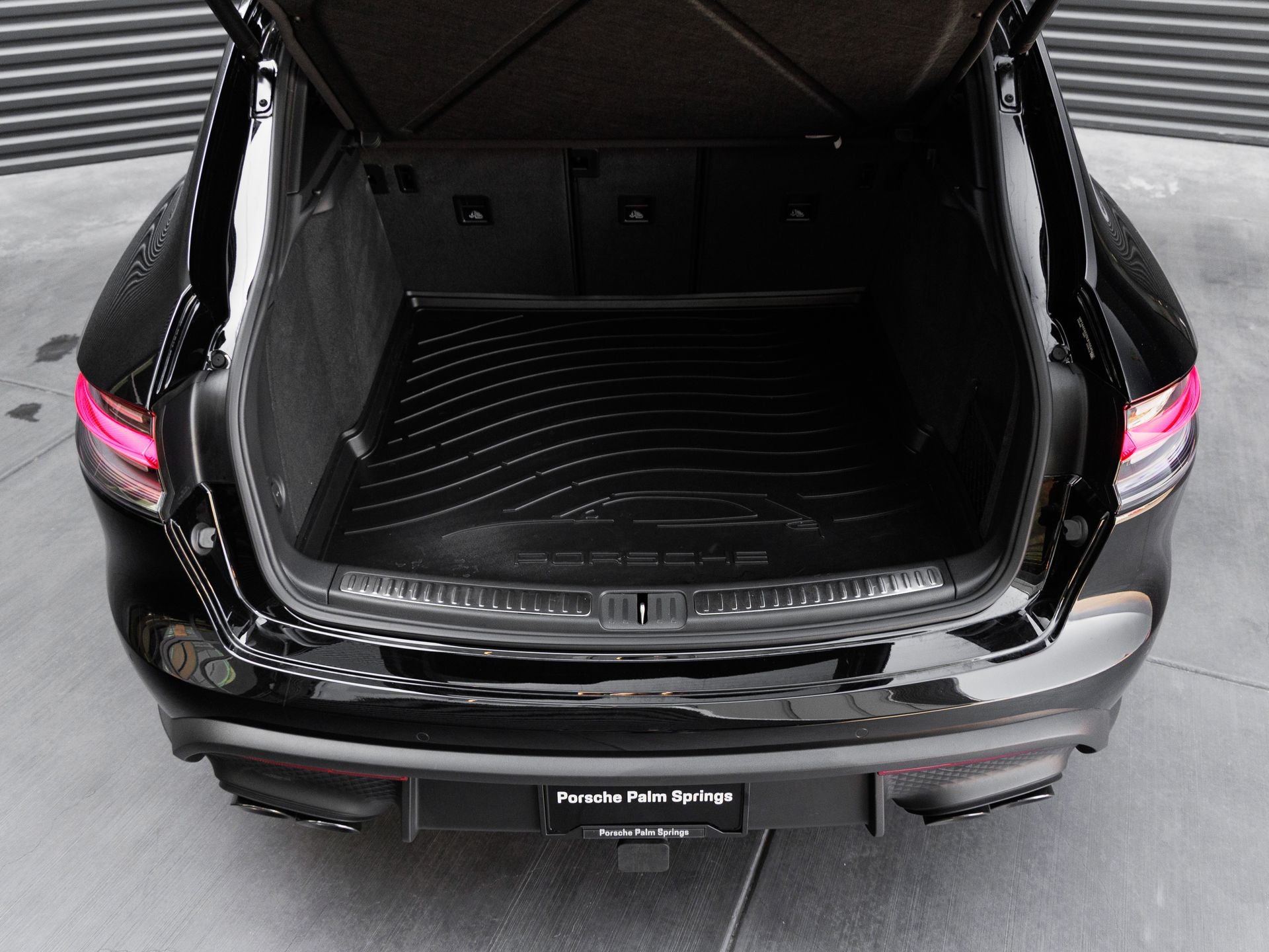 2025 Porsche Macan Macan