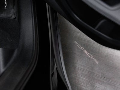 2025 Porsche Macan Macan