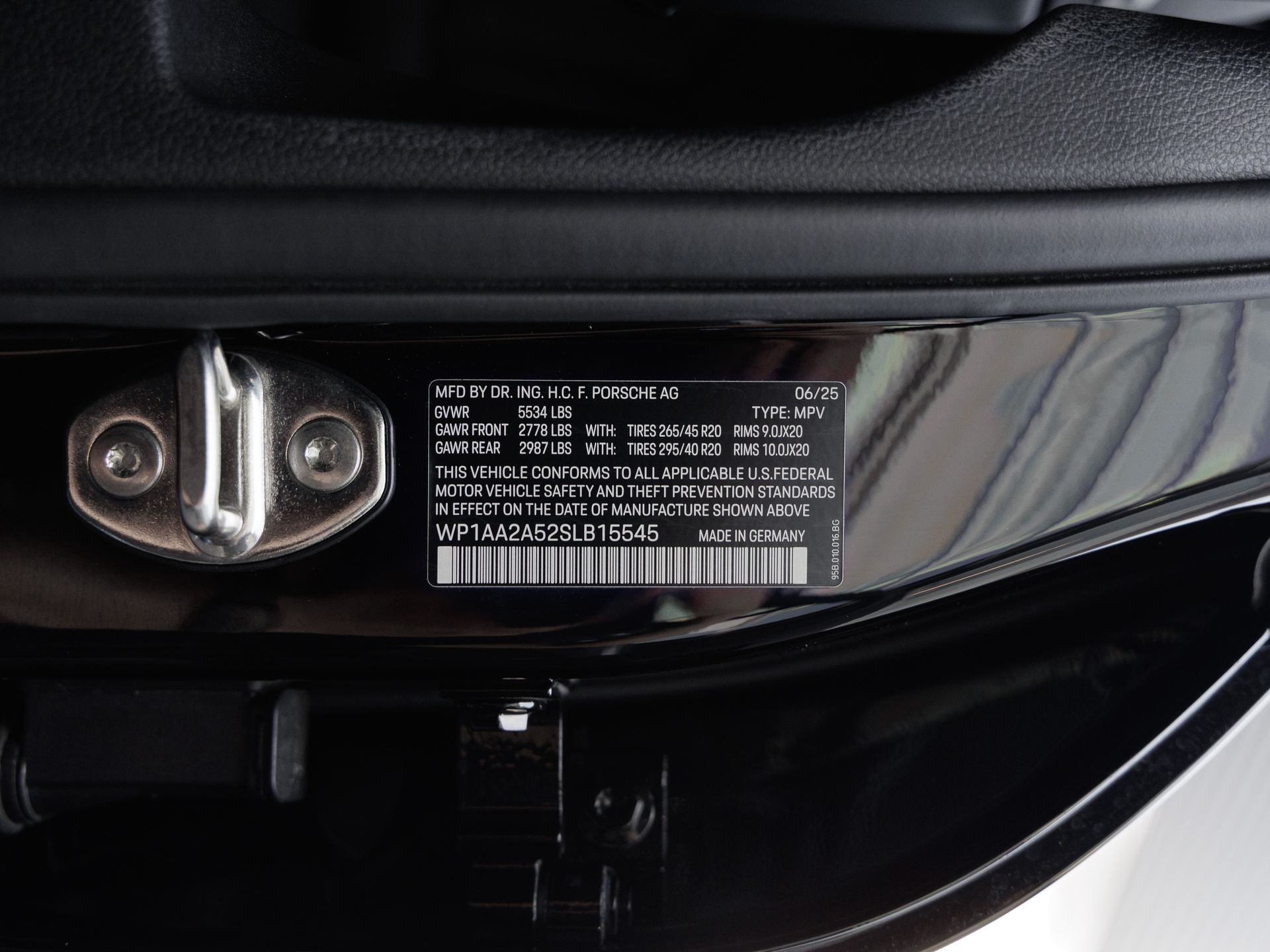 2025 Porsche Macan Macan