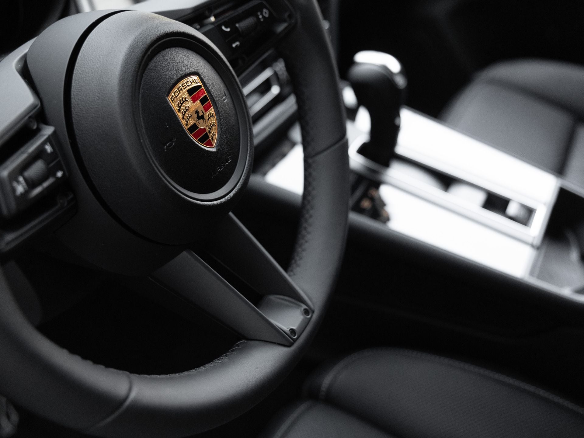 2026 Porsche Macan Base