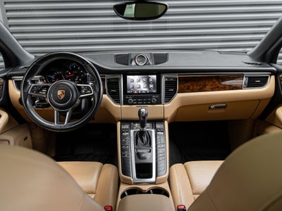 2018 Porsche Macan Macan