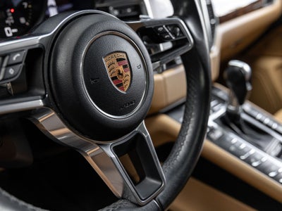 2018 Porsche Macan Macan