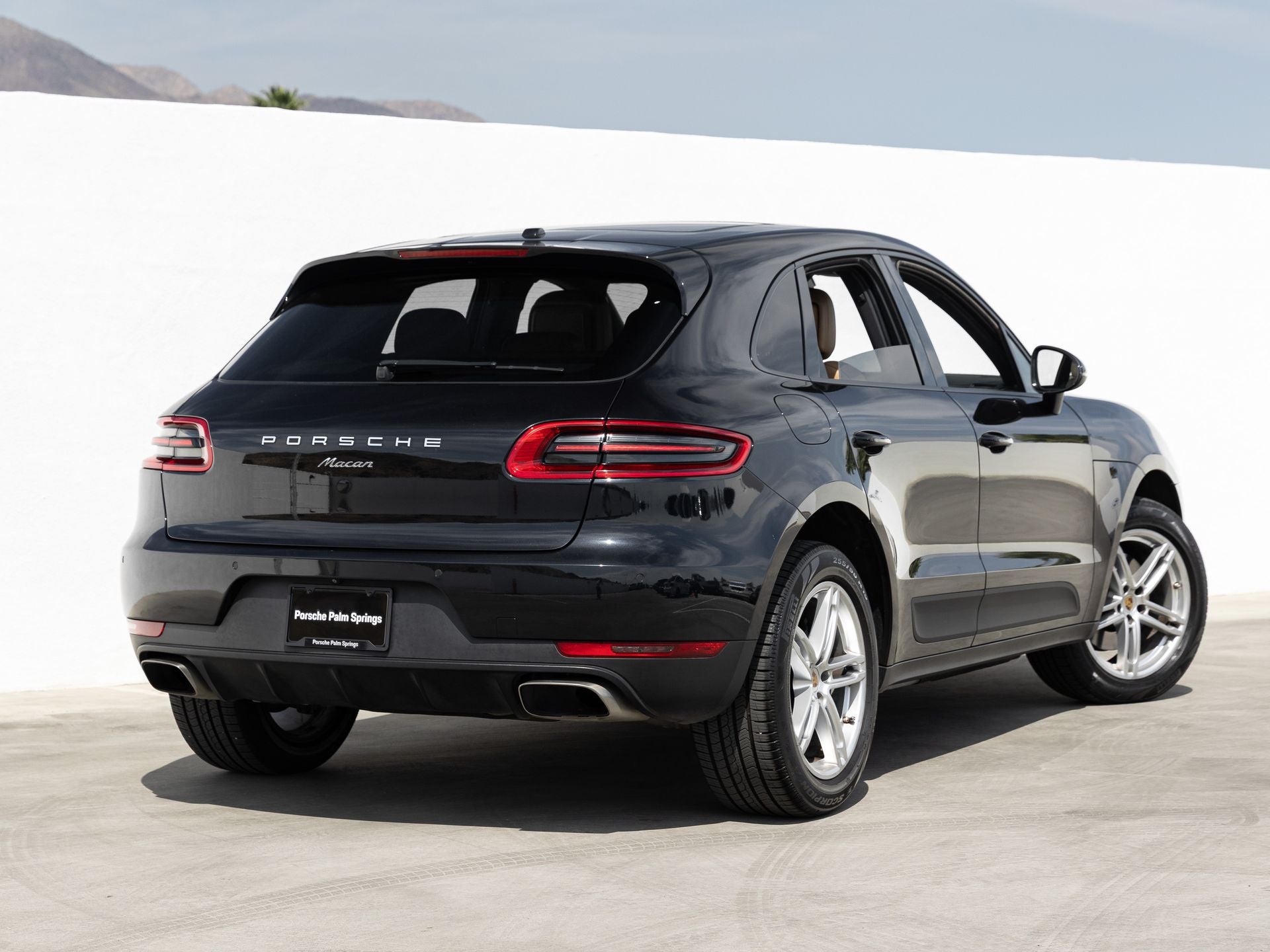 2018 Porsche Macan Macan
