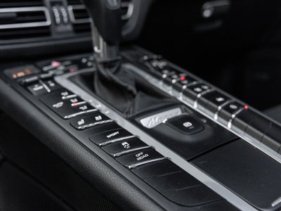 2020 Porsche Macan Macan