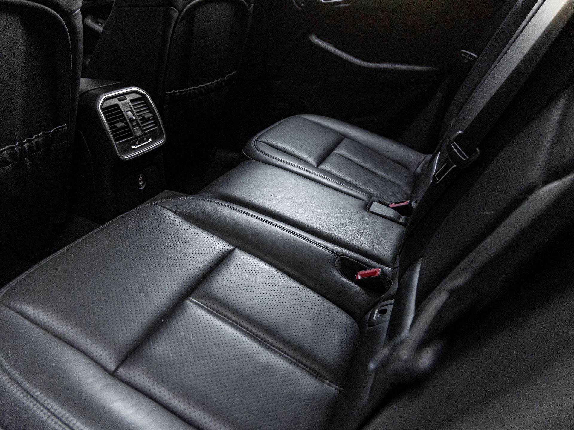 2020 Porsche Macan Macan