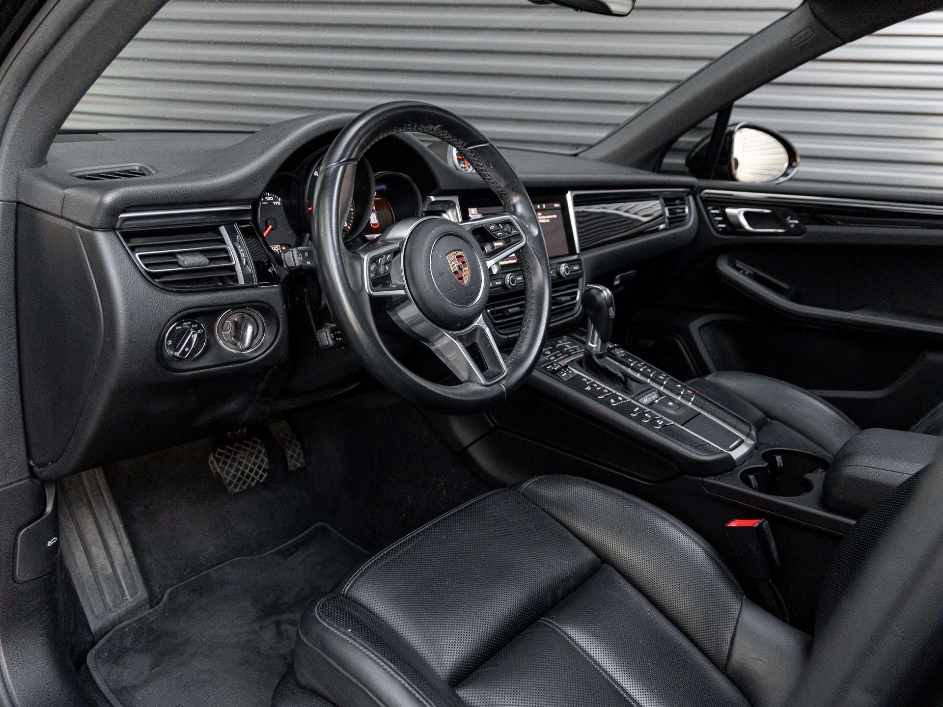 2020 Porsche Macan Macan