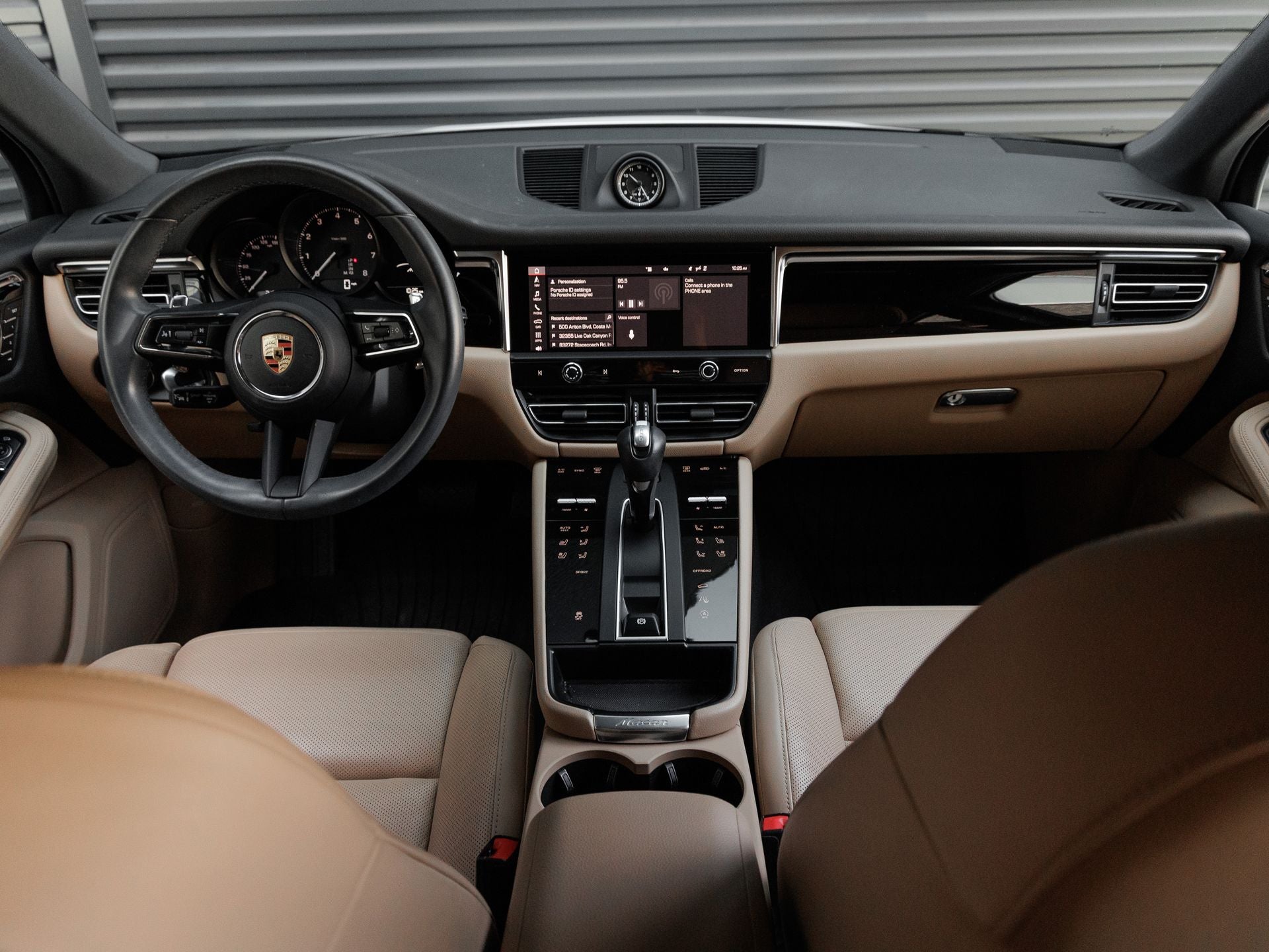 2023 Porsche Macan Macan (MY23)