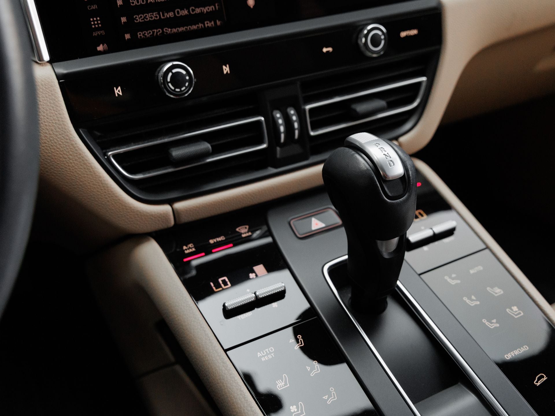 2023 Porsche Macan Macan (MY23)