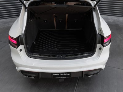 2023 Porsche Macan Macan (MY23)