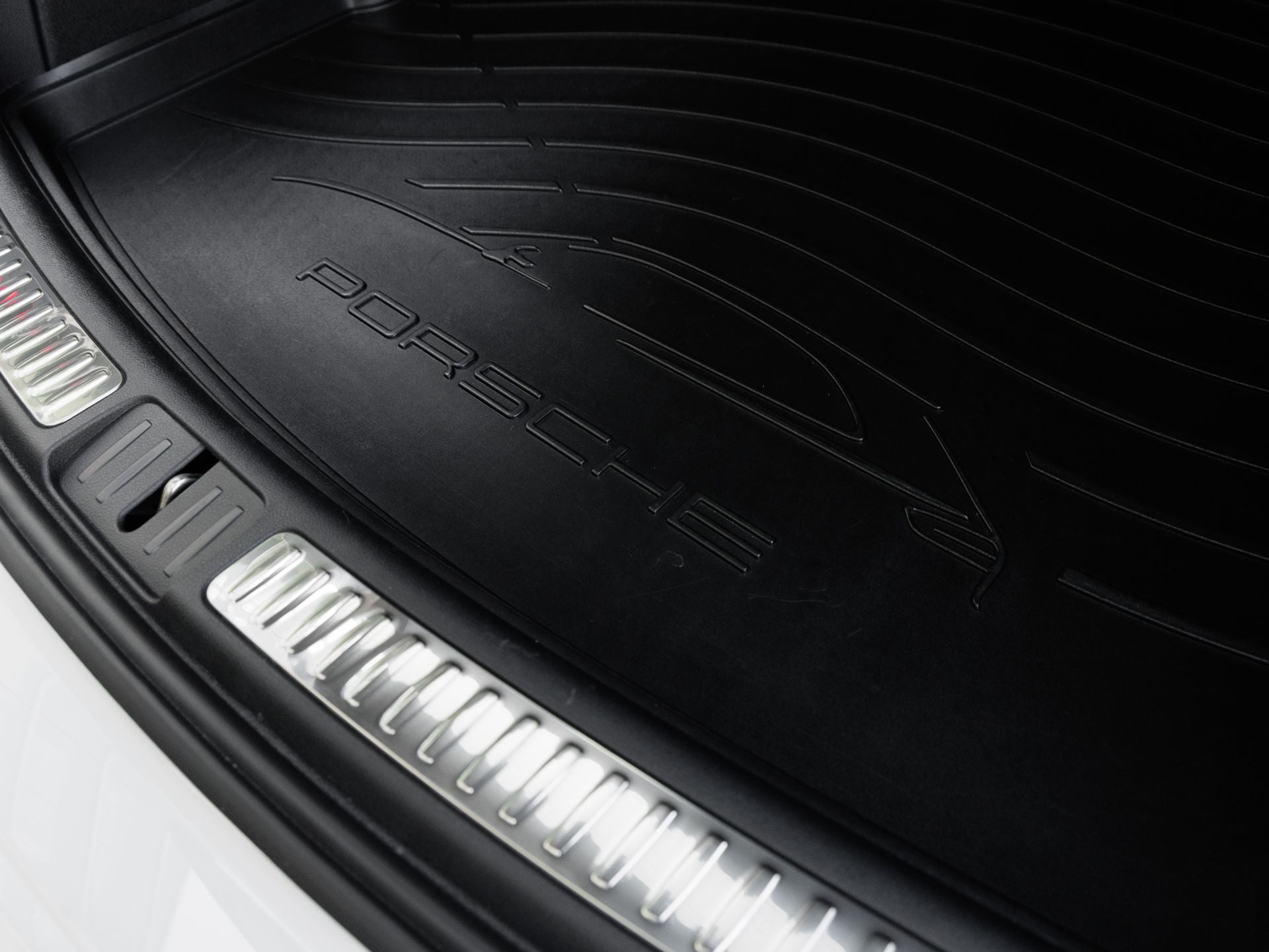 2023 Porsche Macan Macan (MY23)