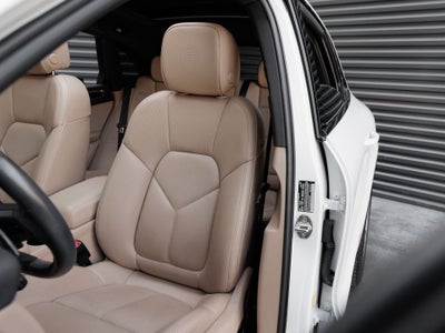 2023 Porsche Macan Macan (MY23)