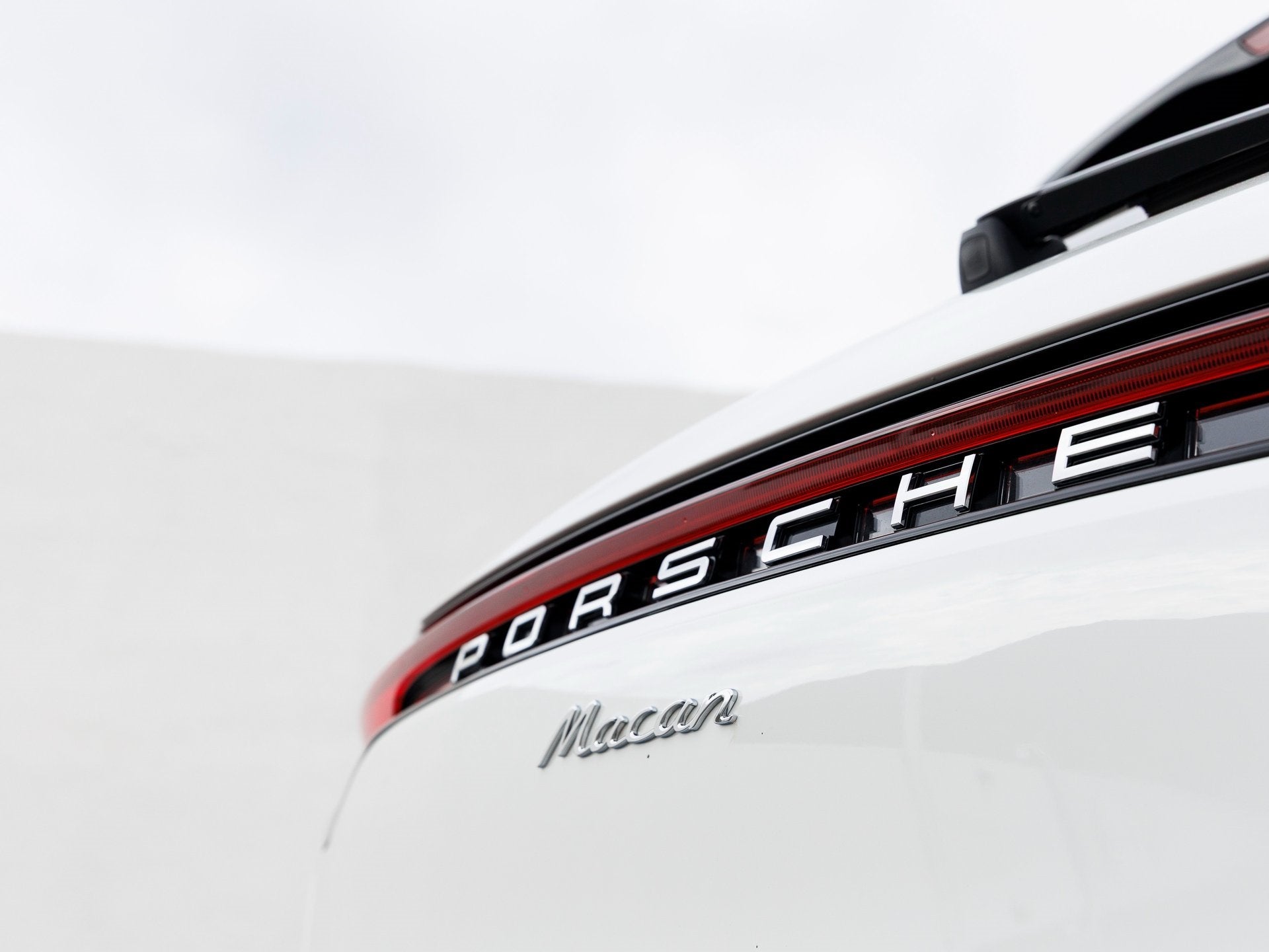 2025 Porsche Macan Macan