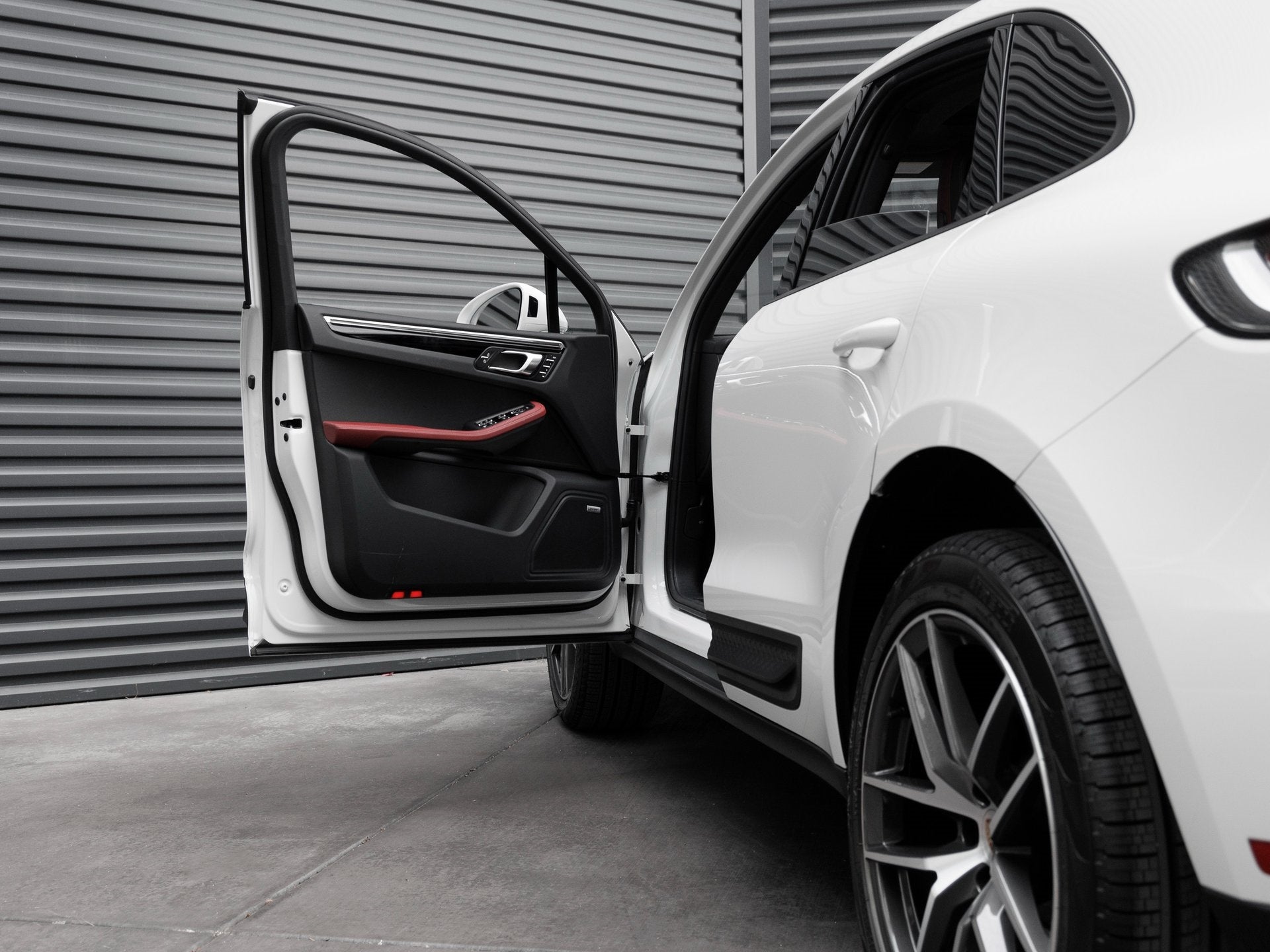 2025 Porsche Macan Macan