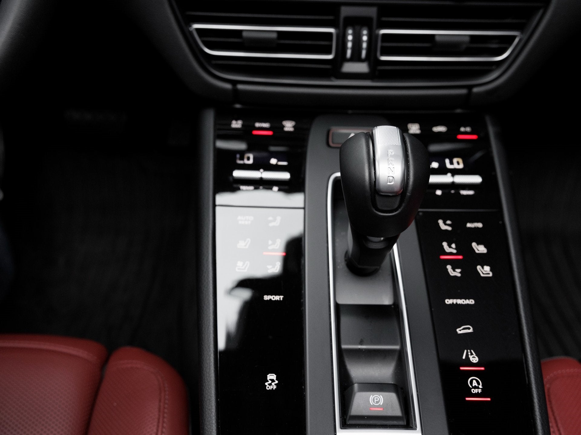 2025 Porsche Macan Macan