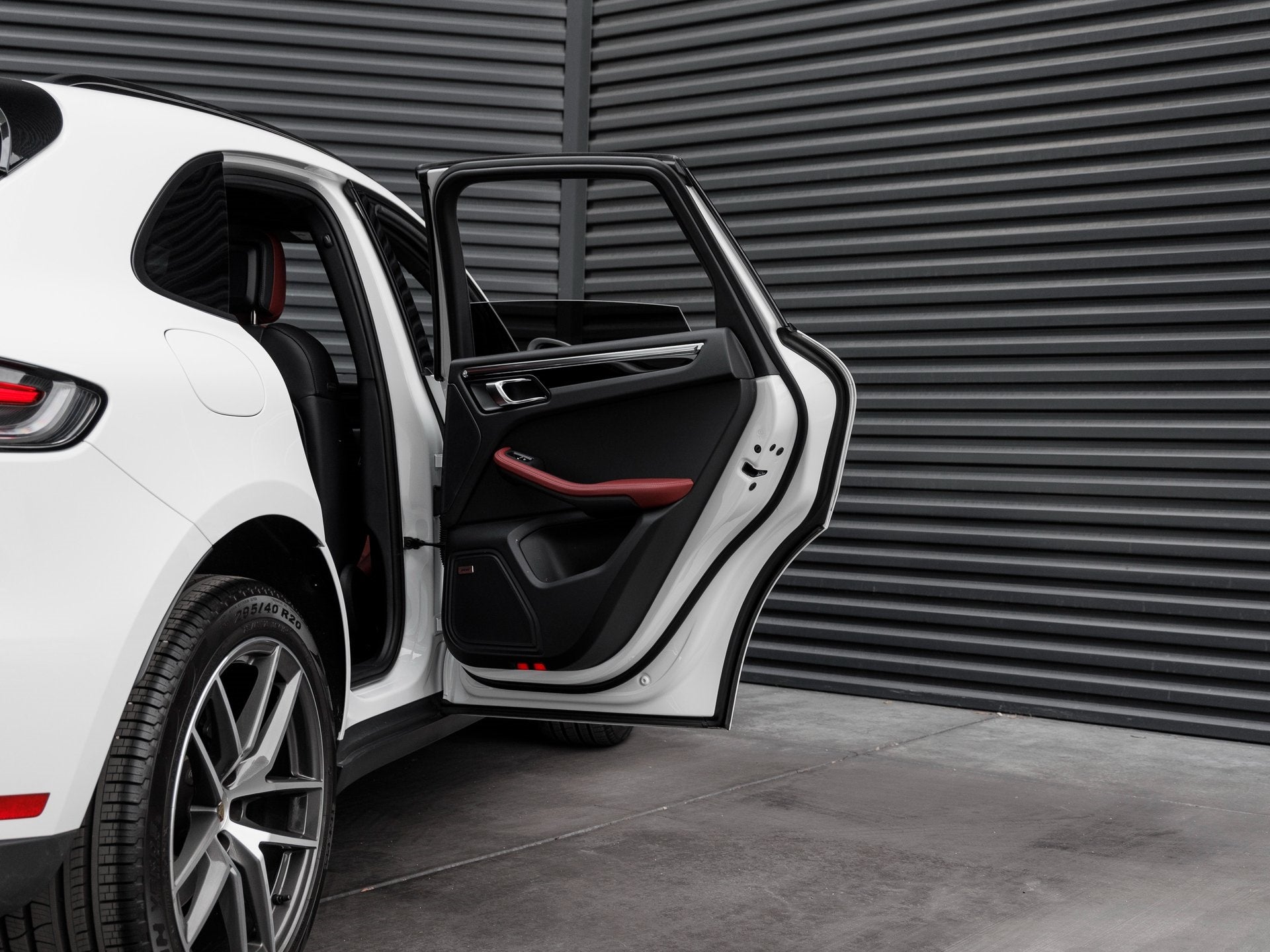 2025 Porsche Macan Macan