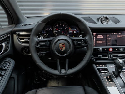 2025 Porsche Macan Macan