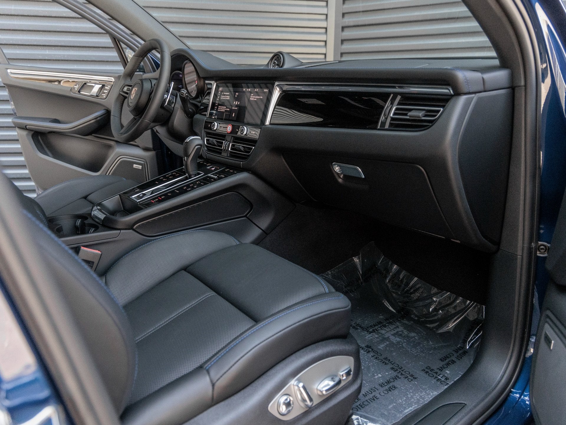 2025 Porsche Macan Macan