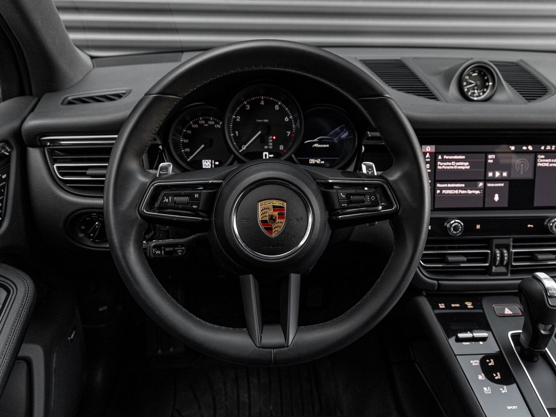 2025 Porsche Macan Macan