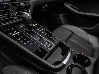 2025 Porsche Macan Macan