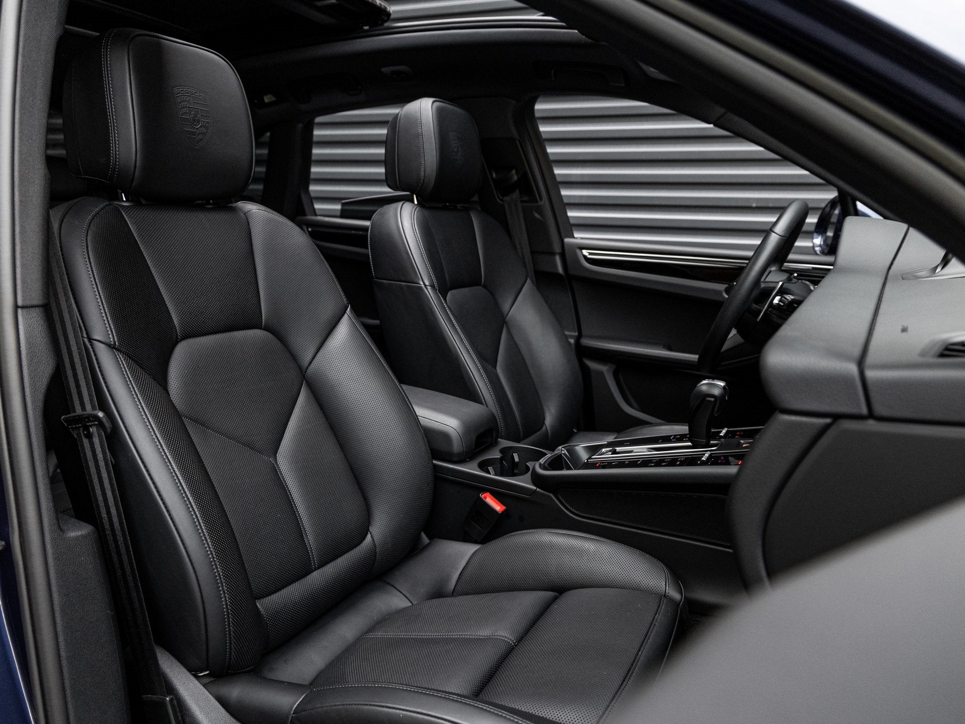 2025 Porsche Macan Macan