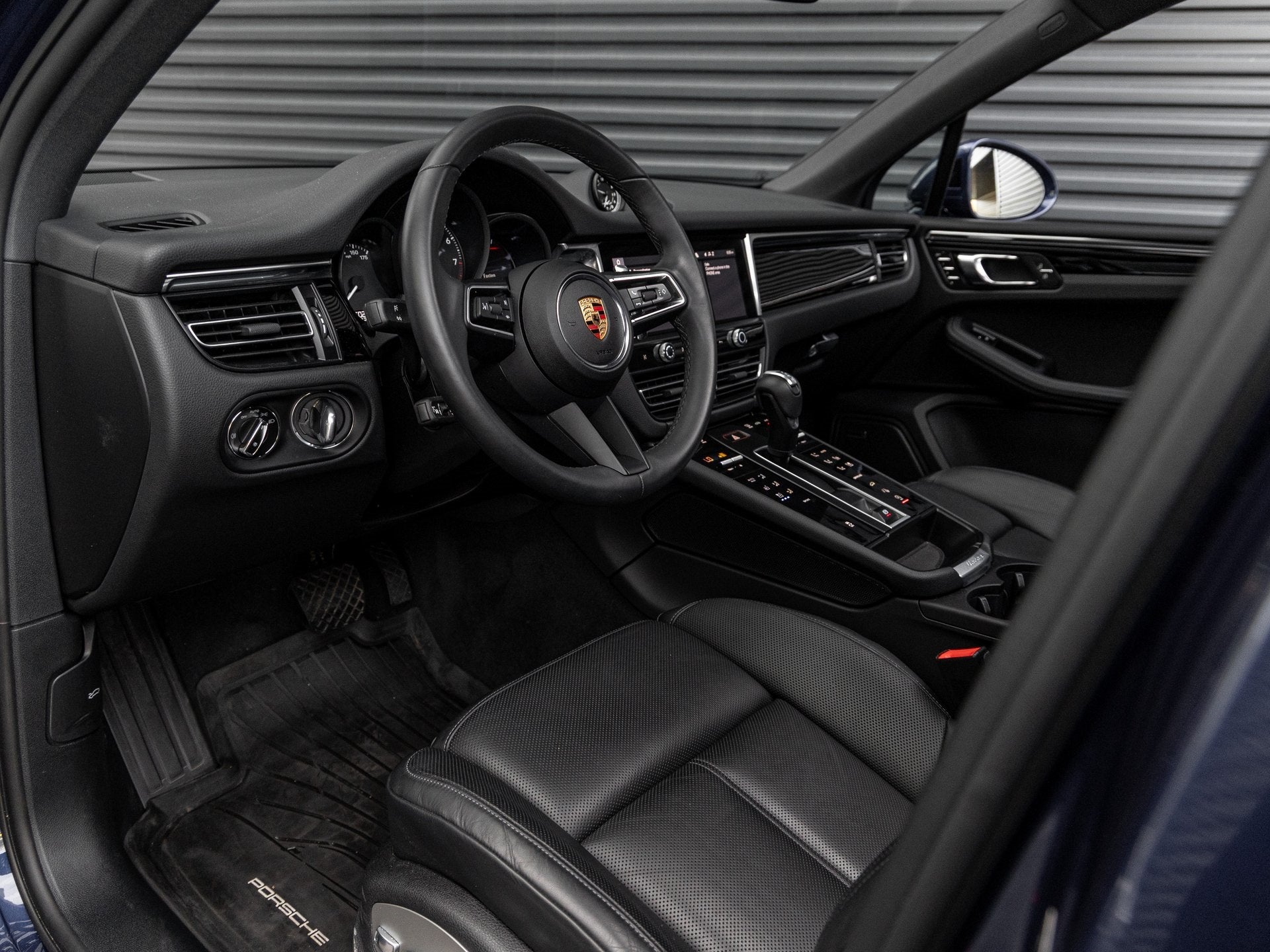 2025 Porsche Macan Macan