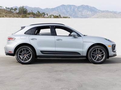 2026 Porsche Macan Macan