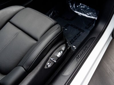 2026 Porsche Macan Base