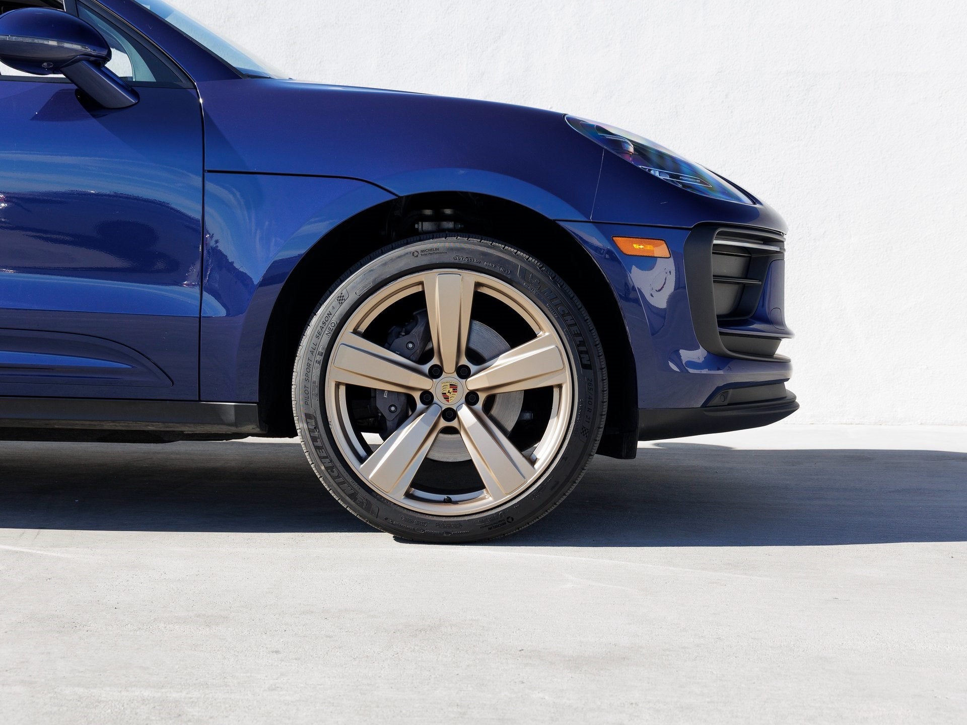 2023 Porsche Macan Macan (MY23)