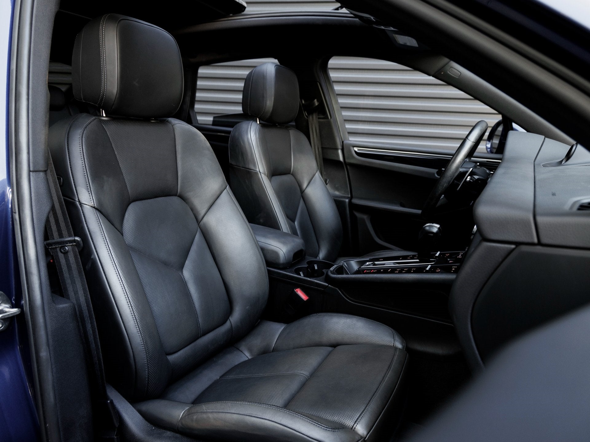 2023 Porsche Macan Macan (MY23)