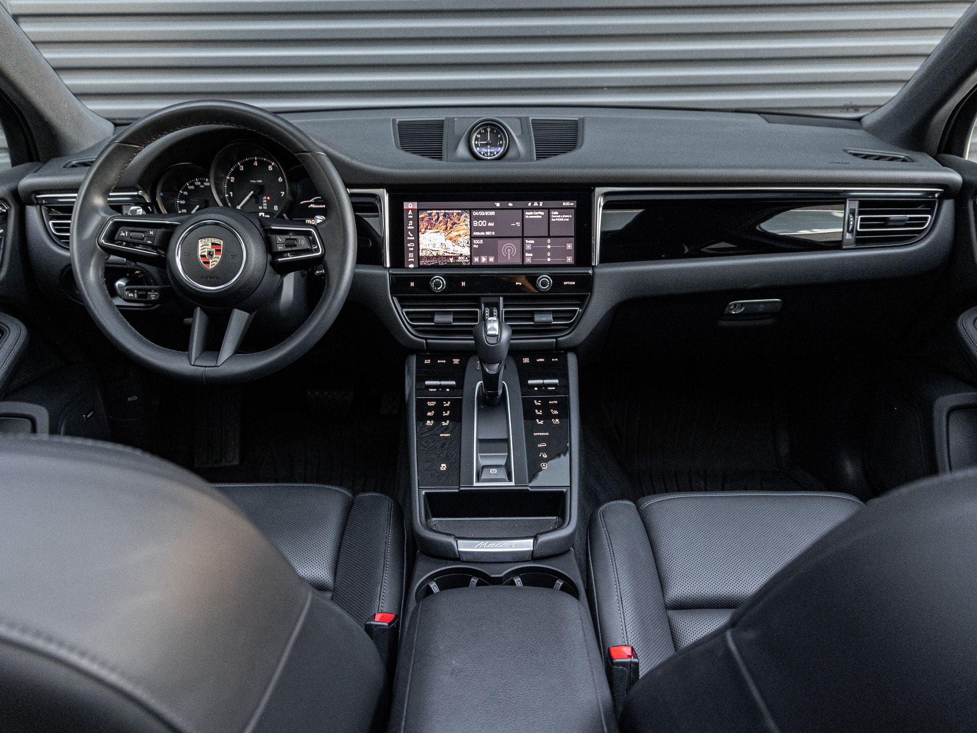 2025 Porsche Macan Base