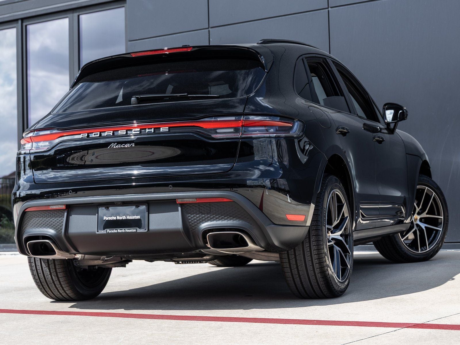 2026 Porsche Macan Macan