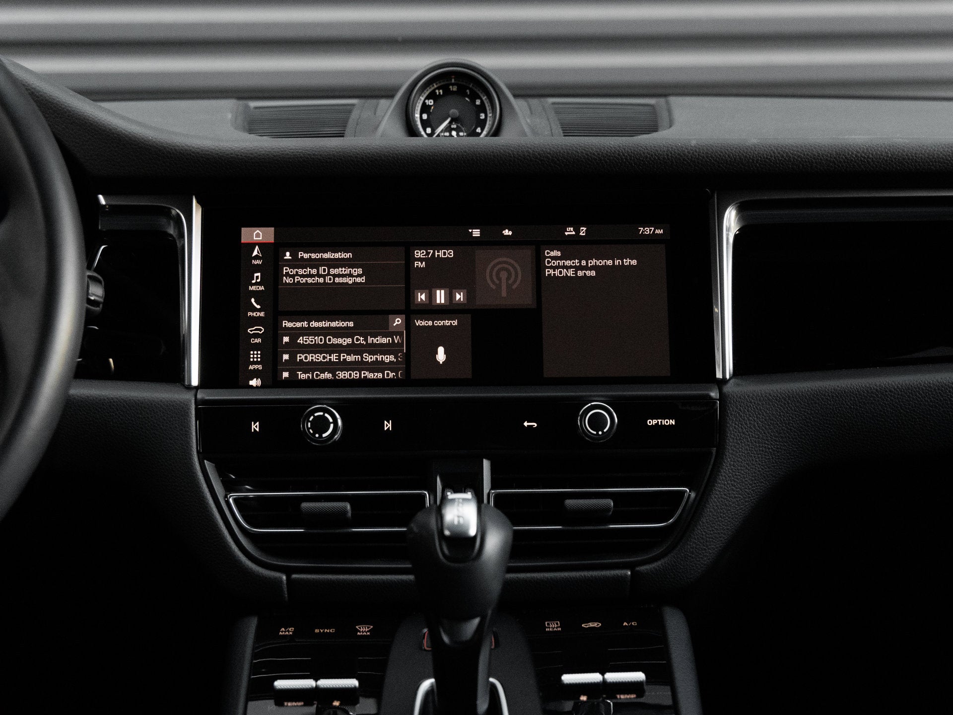 2026 Porsche Macan Macan
