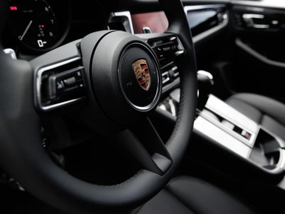 2026 Porsche Macan Macan