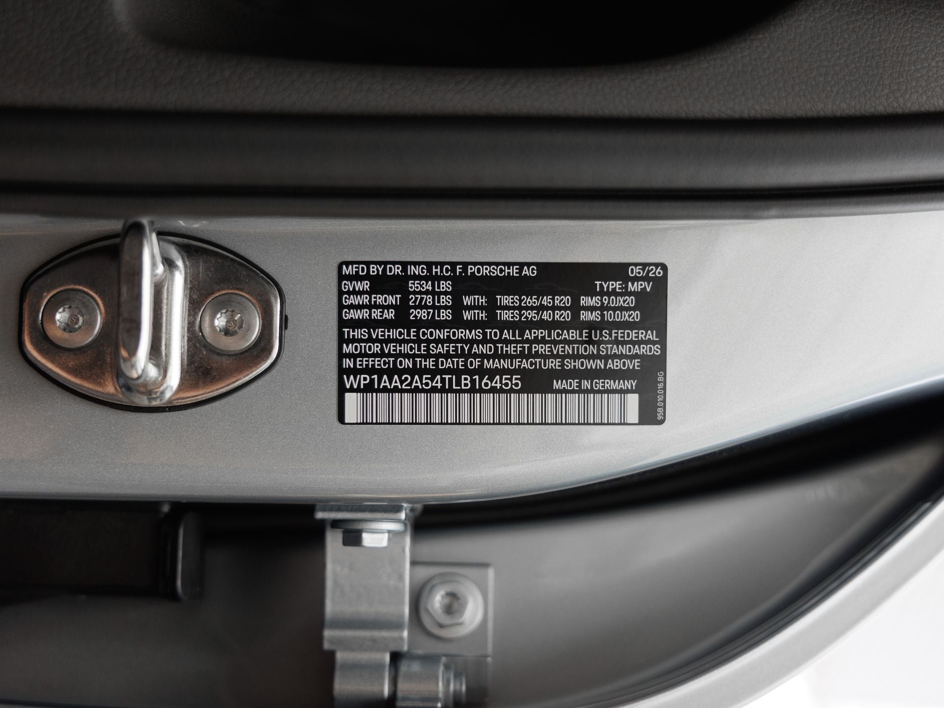 2026 Porsche Macan Macan