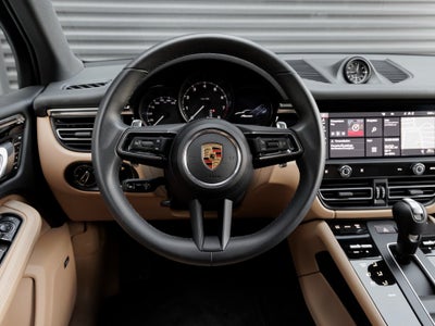 2025 Porsche Macan Macan