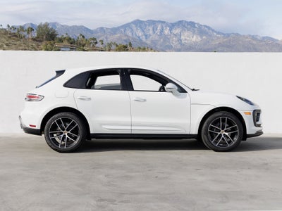 2025 Porsche Macan Macan
