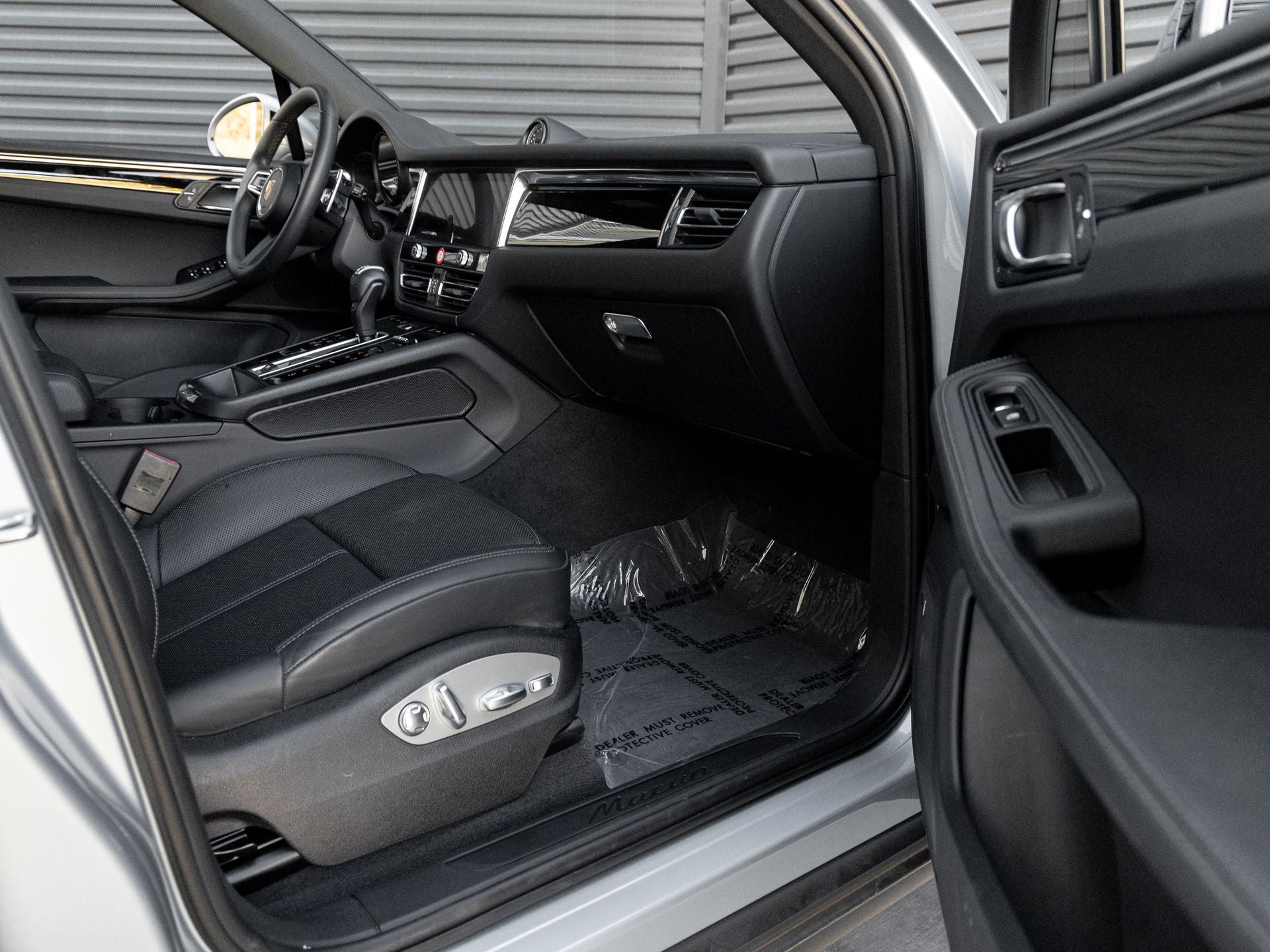 2025 Porsche Macan Macan