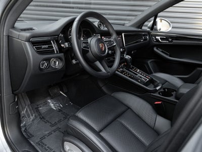 2025 Porsche Macan Macan