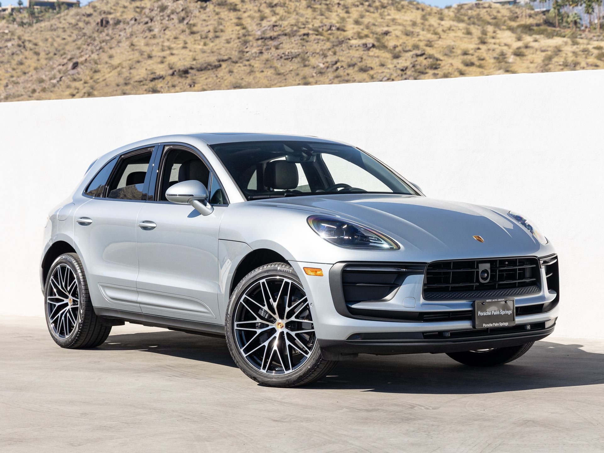 2025 Porsche Macan Macan
