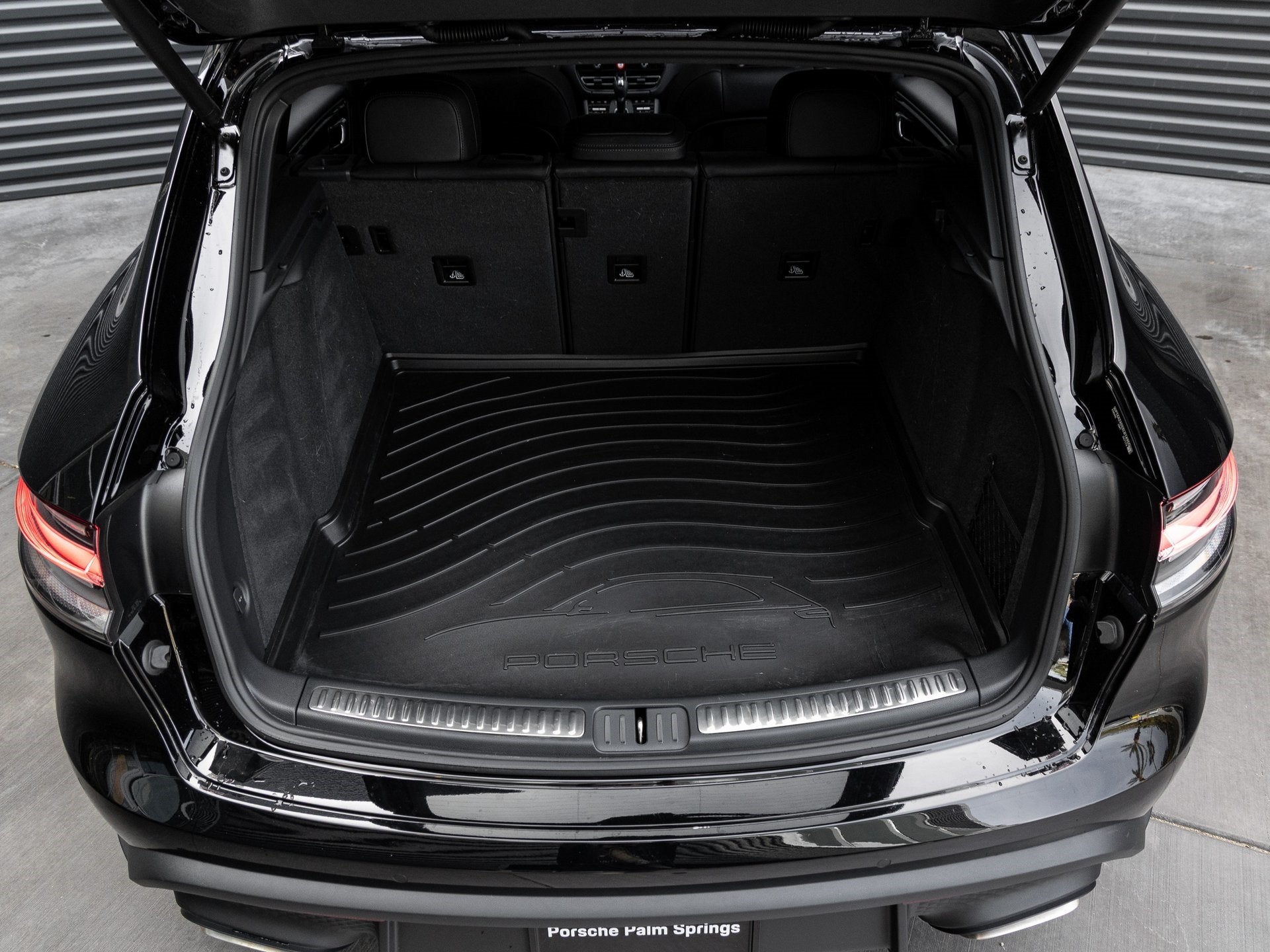 2025 Porsche Macan Macan